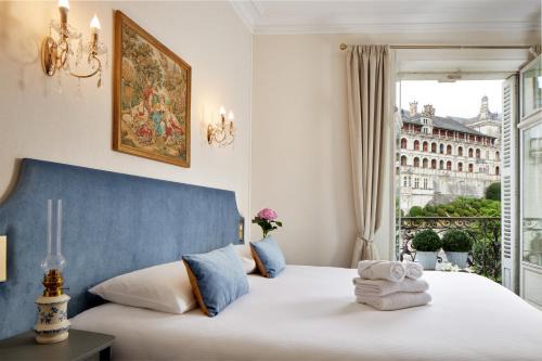 Blois Hotel | Pet-Friendly Hôtel De France Et De Guise - Family Retreat