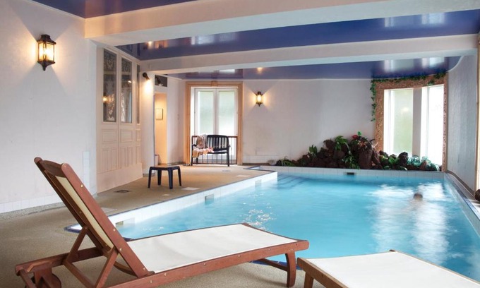 La Bourboule Hotel | Pet-Friendly Getaway at Hôtel de l'Aviation with Pool Access