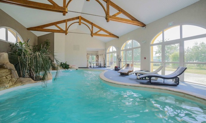 Haute-Goulaine Hotel | Hôtel de La Louée: Enjoy Poolside Relaxation and Spa Bliss