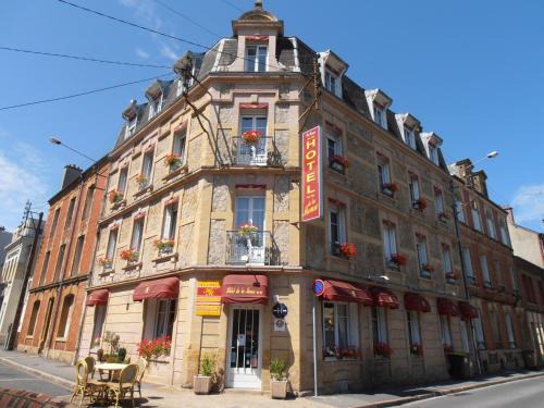 Charleville-Mezieres Hotel | Pet-Friendly Retreat at Hôtel de la Meuse with Dining Options