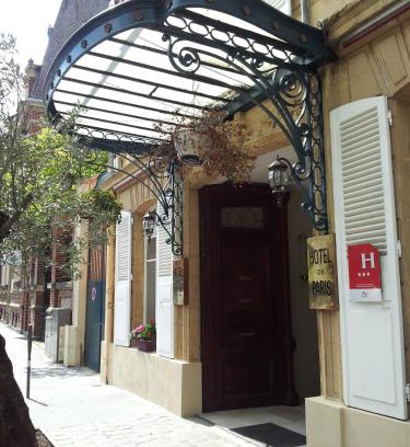 Charleville-Mezieres Hotel | Comfortable Hôtel De Paris: Pet & Child Friendly Stay