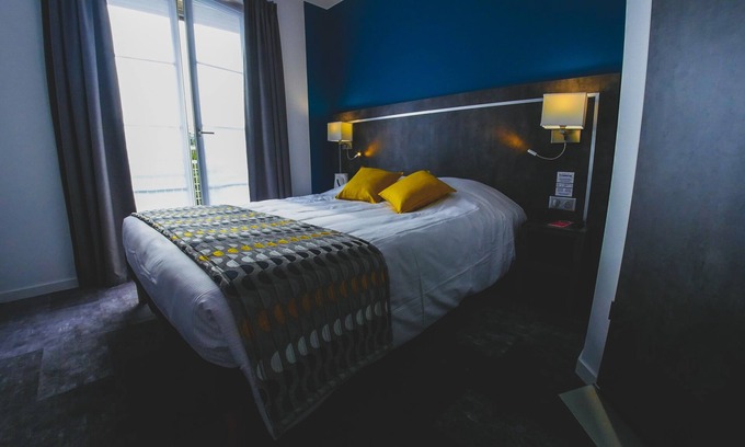Laon Hotel | Cozy Hôtel du Tramway: Highly Rated with Family Amenities
