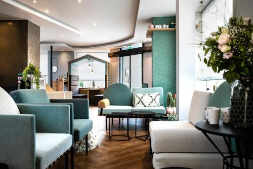 Grenelle Hotel | Modern Hôtel Eiffel Saint Charles with Family-Friendly Amenities