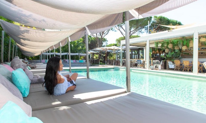 Cogolin Hotel | Discover Hôtel Font Mourier: 4-Star Oceanfront Escape