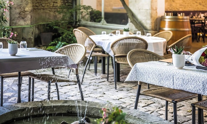 Cognac Hotel | Explore Hôtel Héritage Cognac Centre with Eco-Friendly Amenities