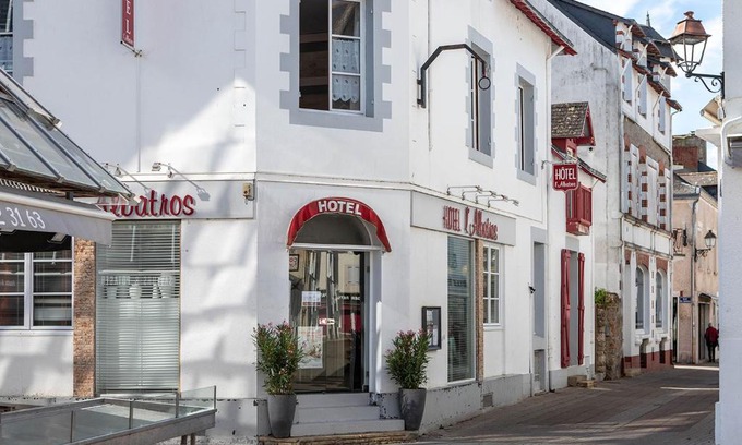 Le Pouliguen Hotel | Oceanfront Retreat at Hôtel L'albatros - Guest Rated 8.2/10