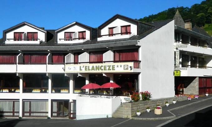 Thiezac Hotel | Experience Comfort at Logis Hôtel l'Elancèze – Rated 9/10
