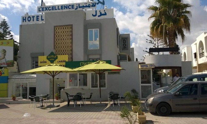 El Menzah Hotel | Budget-Friendly Hôtel L'Excellence with Family Amenities
