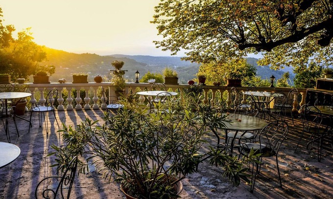 Grasse Hotel | Experience Comfort at Hôtel La Bellaudière: 8.8/10 Rating