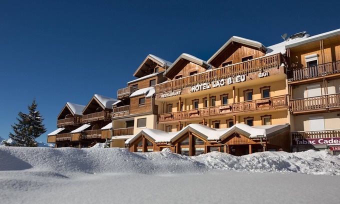 Saint-Francois-Longchamp Hotel | Discover Hôtel Lac Bleu 1650 - Guest Rated 9.4 with Spa & More