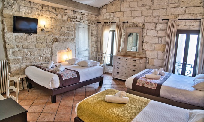 Arles City Centre Hotel | Top-Rated Hôtel La Muette with Spa and Family Amenities
