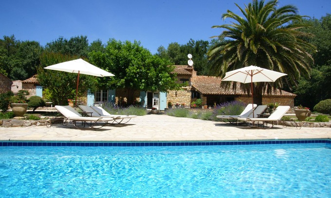 Grimaud Hotel | Relax at Hôtel La Pierrerie: Pool, Spa & Family-Friendly