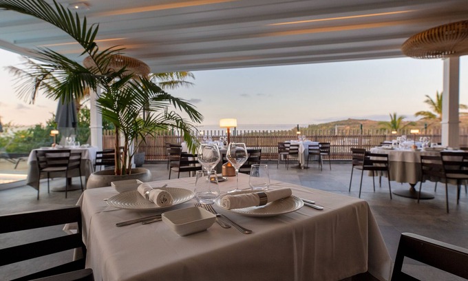St Gilles-les-Bains Hotel | Discover Hôtel Latitude 21: Pool, Spa & Family-Friendly Fun