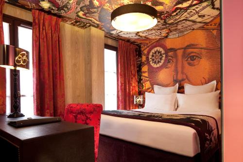 Quartier des Invalides Hotel | Chic Hôtel Le Bellechasse Saint-Germain: Pet-Friendly Escape
