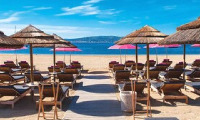 Sainte-Maxime City Centre Hotel | Discover Hôtel Le Chardon Bleu: Pool, Spa & Family Amenities