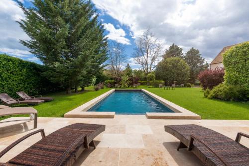 Montagny-les-Beaune Hotel | Experience Oceanfront Relaxation at Hôtel Le Clos