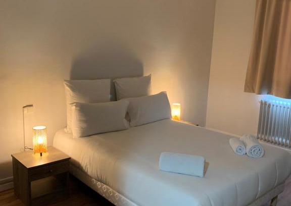 Dagneux Hotel | Comfortable Stay at Hôtel Le Costellan with Family Amenities