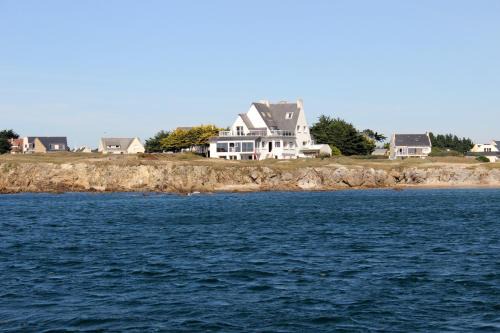 Batz-sur-Mer Hotel | Oceanfront Getaway at Hôtel Le Lichen De La Mer