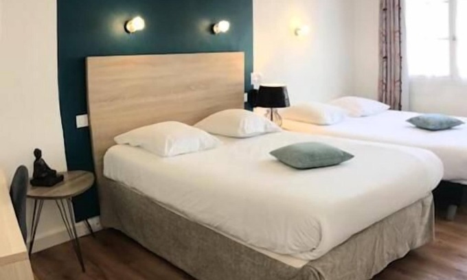 Vitre Hotel | Discover Hôtel Le Petit Billot: Spa & Breakfast Awaits