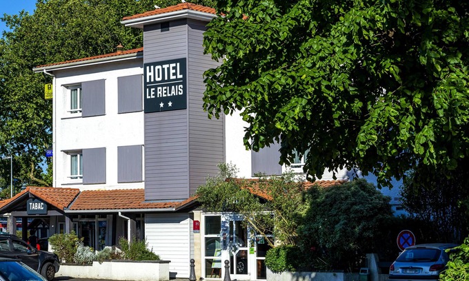 Biscarrosse Hotel | Relax at Hôtel Le Relais: Spa, Restaurant & Family-Friendly