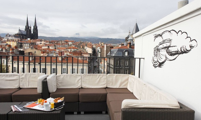 Sablon - Trudaine Hotel | Discover Hotel Literary Alexandre Vialatte, BW Signature