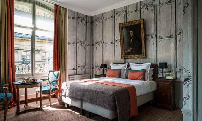 Quartier de la Place-Vendome Hotel | Elegant Hôtel Mansart - Esprit de France with Pet-Friendly Amenities