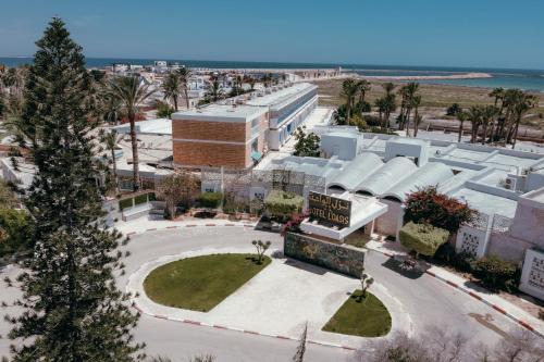 Gabes Hotel | Relax at Hôtel Oasis Gabes: 4-Star Family-Friendly Escape