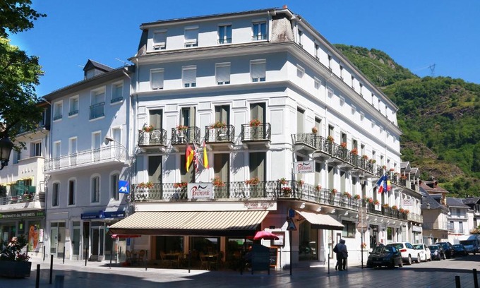 Bagneres-de-Luchon Hotel | Discover Hôtel Panoramic: Family-Friendly and Highly Rated