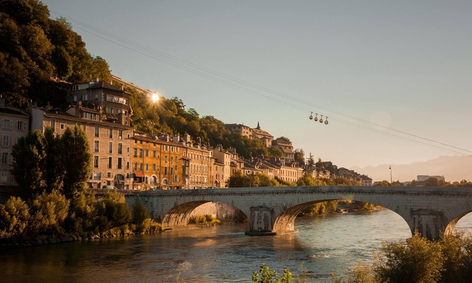 Gieres Hotel | Budget-Friendly Hôtel Premiere Classe Grenoble Sud - Gières