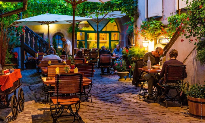 Bergheim Hotel | Relax at Hôtel Résidence La Cour du Bailli with Pool & Spa