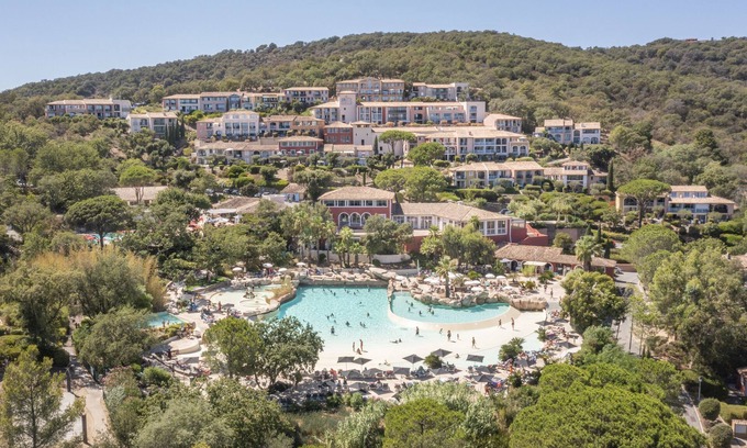 Les Restanques House | Discover Pierre et Vacances les Restanques Du Golf in Saint Tropez