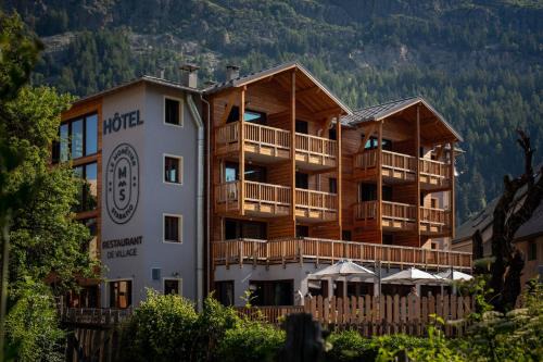 Monetier-les-Bains Hotel | Discover Hôtel Restaurant Le Monêtier - Rated 8.9/10