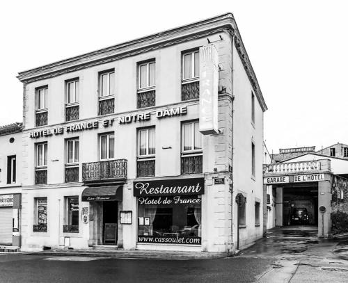 Castelnaudary Hotel | Stay at Hôtel Restaurant de France: Pet Friendly & Family Fun