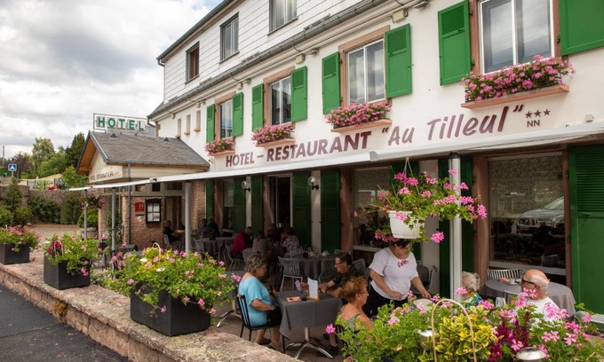 Labaroche Hotel | Pet-Friendly Hôtel Restaurant et Spa Au Tilleul with Ocean Views