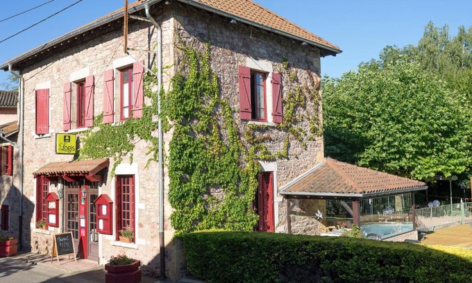 Saint-Verand Hotel | Discover Hôtel Restaurant Le Moulin de Saint Verand Today