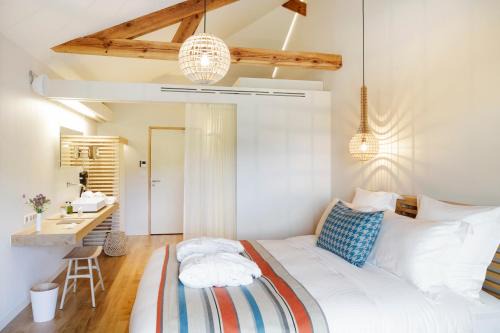 Montjuzet Hotel | Delightful Hôtel & Restaurant Le Pré: 4-Star Comfort Awaits