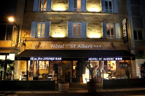 Sarlat-la-Caneda Hotel | Discover Hôtel Saint Albert: Pet-Friendly with Hot Tub Access