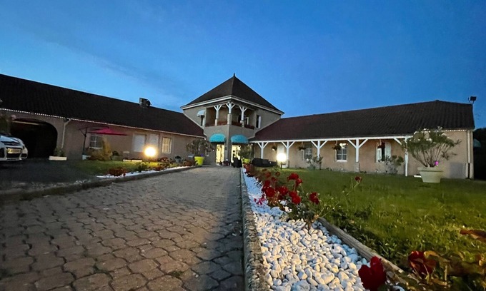 Cluny Hotel | Discover Hôtel Saint-Odilon: Family-Friendly & Rated 9/10