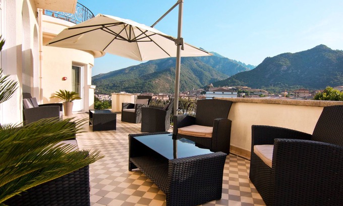 Corte Hotel | Discover Hôtel Si Mea: Family-Friendly with Pool & Breakfast