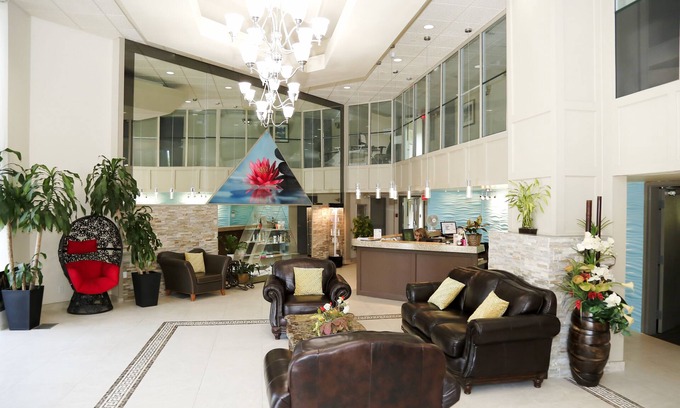 Sainte-Adele Hotel | Relax at Hôtel Spa Excelsior with Pool & Hot Tub Amenities