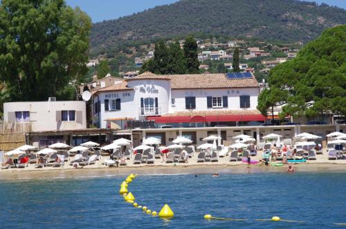 Plage de la Garonnette Hotel | Relaxing Hôtel & Spa La Villa with Oceanfront Views