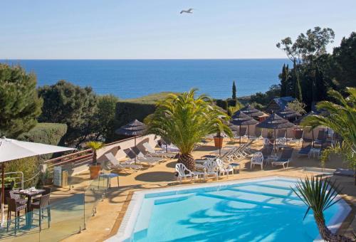 Plage d'Argeles Hotel | Relax at Hôtel & Spa Les Mouettes with Oceanfront Views