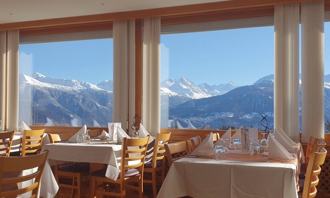 Montana Hotel | Experience Hôtel Splendide: 9.6/10 with Spa & Restaurant