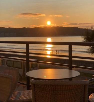 Hendaye Hotel | Oceanfront Getaway at Hôtel Valencia with 8.8/10 Rating