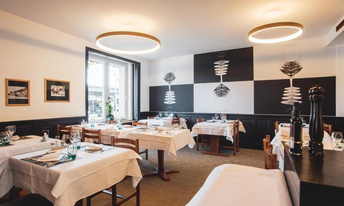 Delemont Hotel | Discover Hôtel Victoria: Pet-Friendly with Breakfast Included