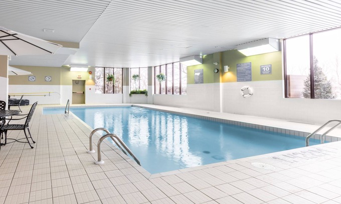 Boucherville Hotel | Explore Comfort and Convenience at Hôtel WelcomINNS