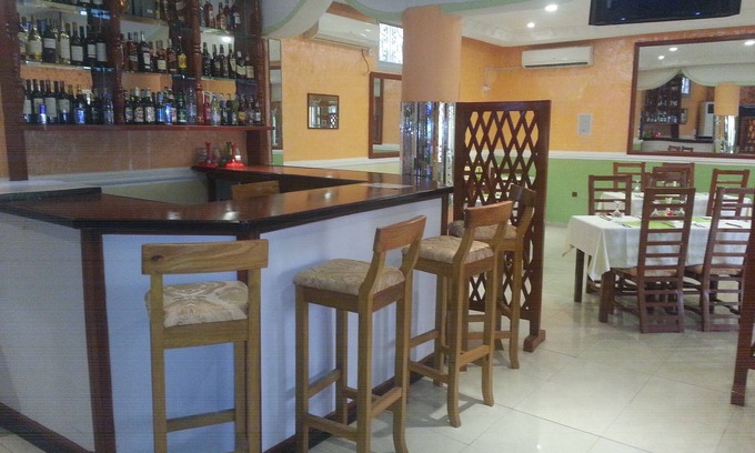 Bonapriso Hotel | Budget-Friendly Hôtel - Y with Restaurant & Breakfast Options