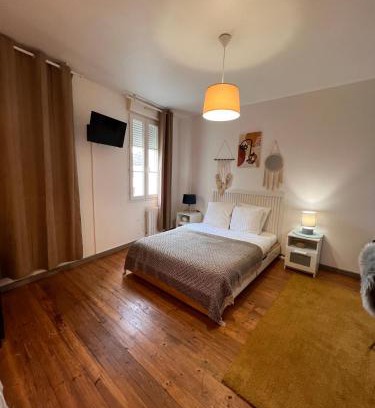 Vignonet House | Family-Friendly Hôtes de Micouleau near Saint-Émilion