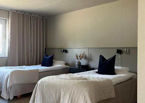 Hollviken Hotel | Höllviksnäs: Pet-Friendly Hotel with Pool & Spa Amenities