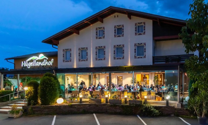 Premstatten bei Vasoldsberg Hotel | Hügellandhof: Family-Friendly Retreat by the Ocean